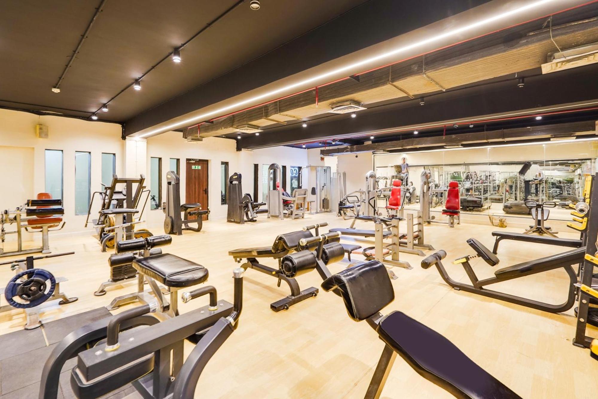 Palette Country Club Surat Hotel Ngoại thất bức ảnh