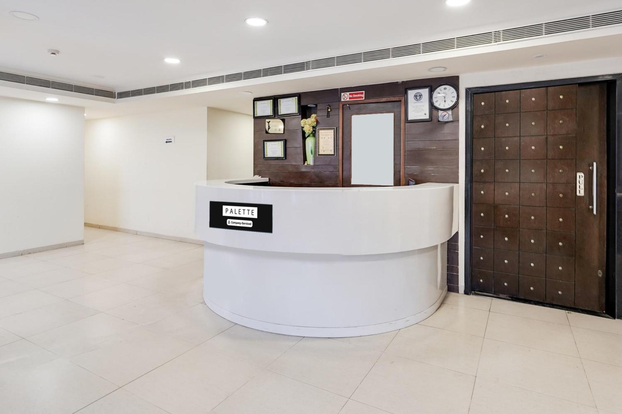 Palette Country Club Surat Hotel Ngoại thất bức ảnh