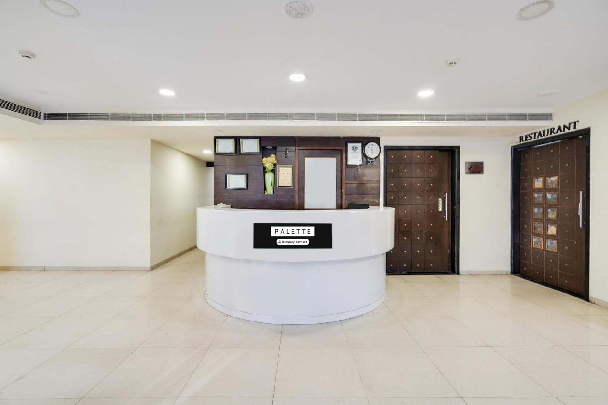 Palette Country Club Surat Hotel Ngoại thất bức ảnh