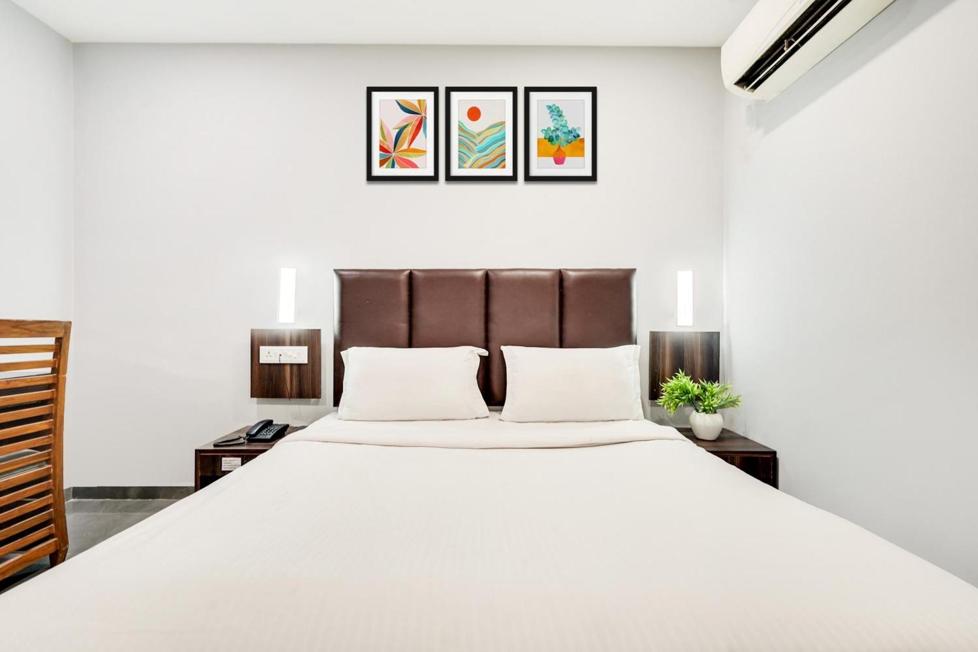 Palette Country Club Surat Hotel Ngoại thất bức ảnh